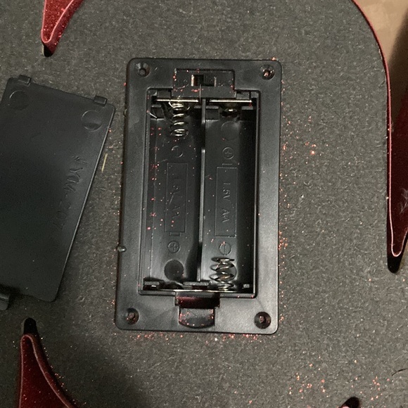 Red Sparkling Peace Sign - Picture 2 of 2